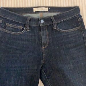Gap true skinny dark wash jeans size 28R